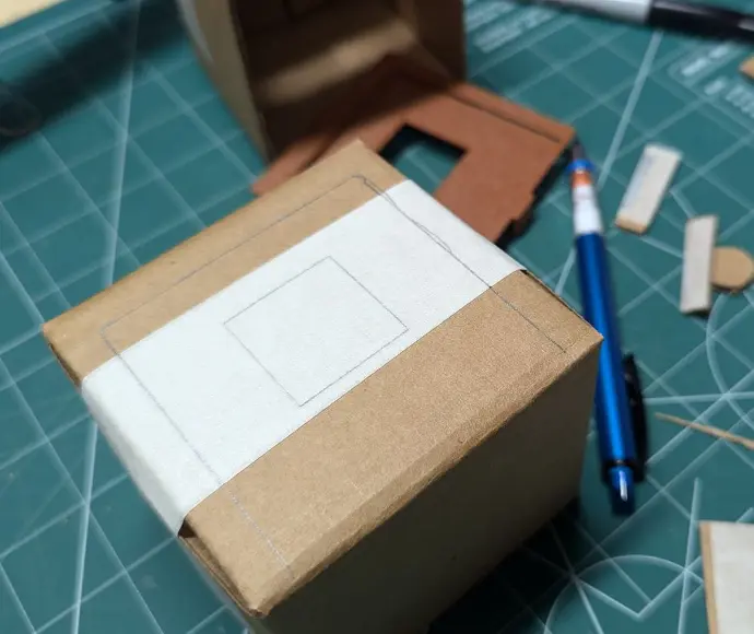 Elby box drawing after template